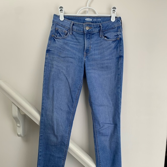 Never used. Old navy skinny jeans - Picture 1 of 7